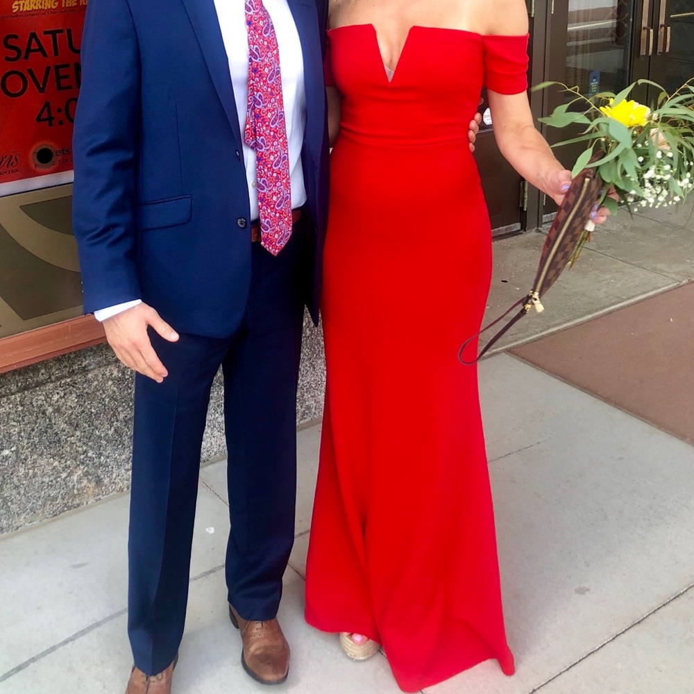 Red Lulu’s bridesmaid / formal dress